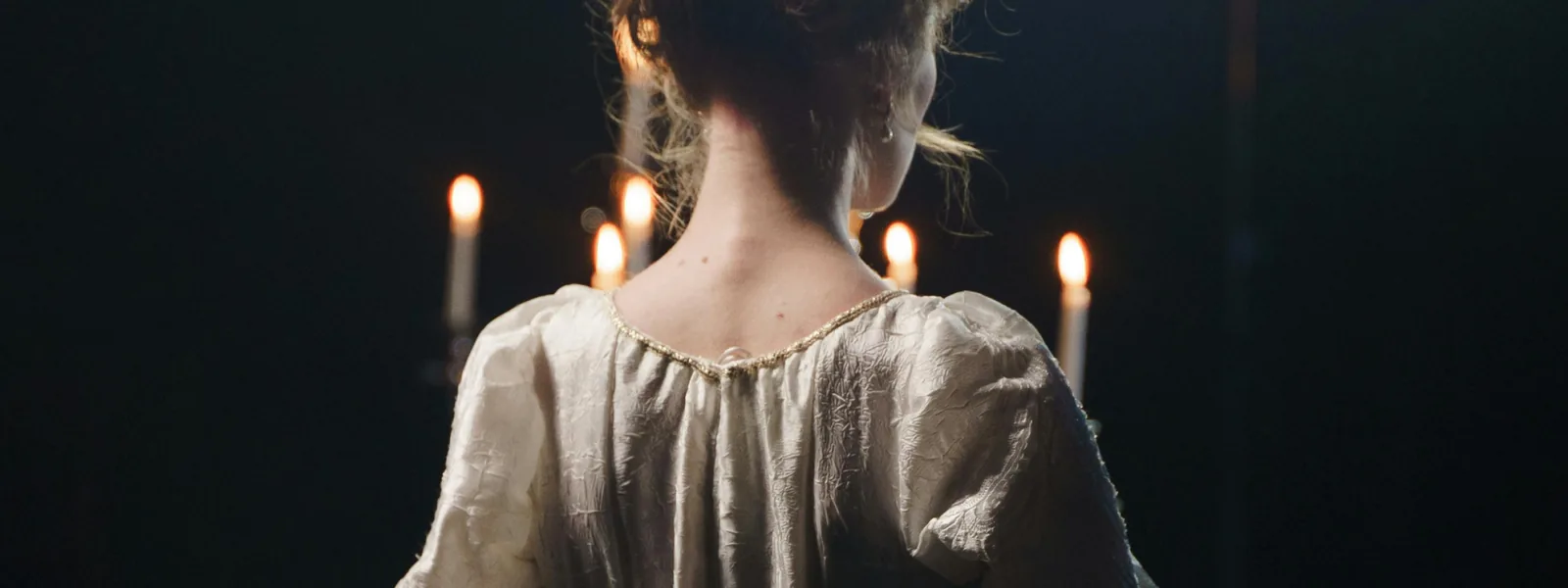 Retrato a la luz de las velas, imagen de ambiente del bloque Personajes